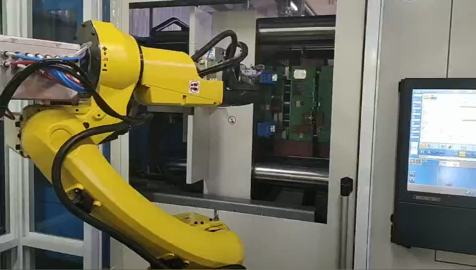 Auto Parts - Lamp Lens Robot Insertion 4