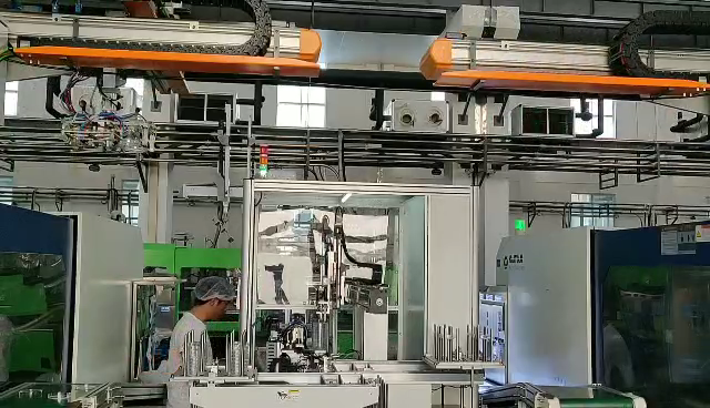 Medical Products - Petri Dish Injection Molding Production Automation System 1 - Dual Machine