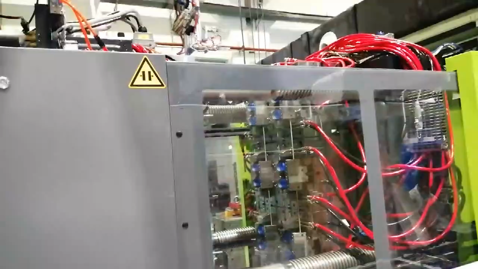 Cartoning 1-Large Sprayer Handle Automation System
